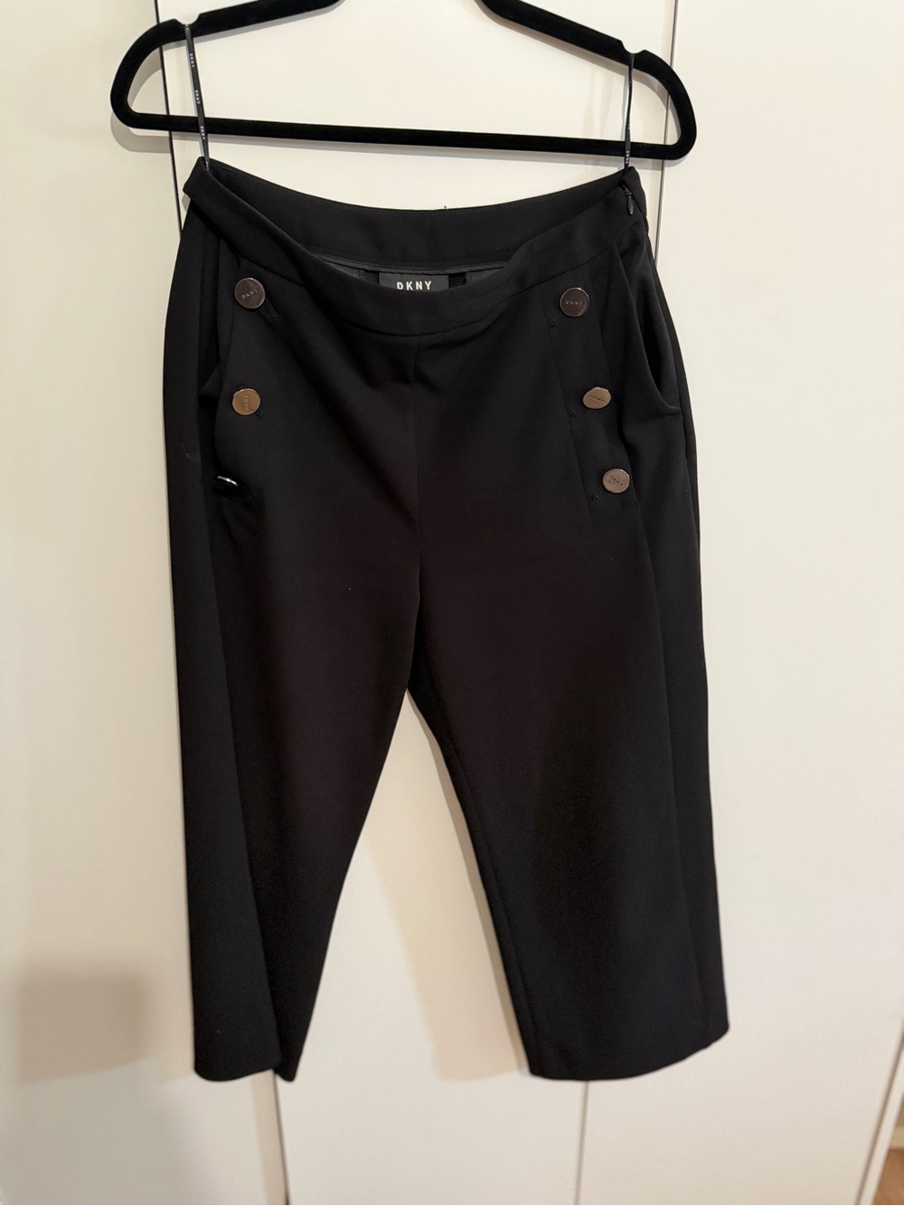 DKNY Black Sailor-Button Cropped Trousers